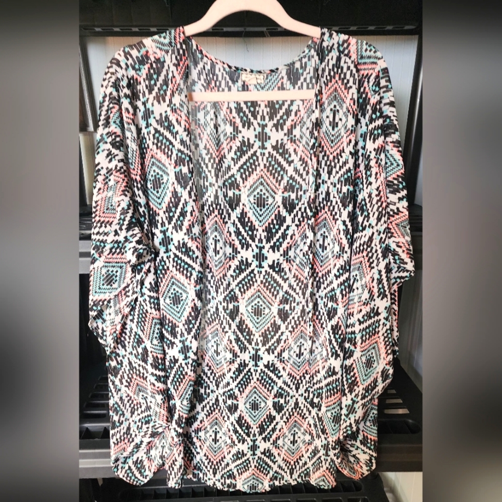 O/S Pink, blue and White Kimono